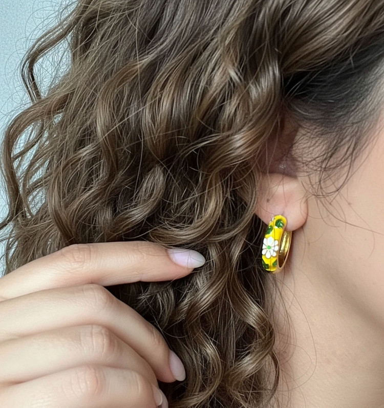 گوشواره حلقه ای میناکاری